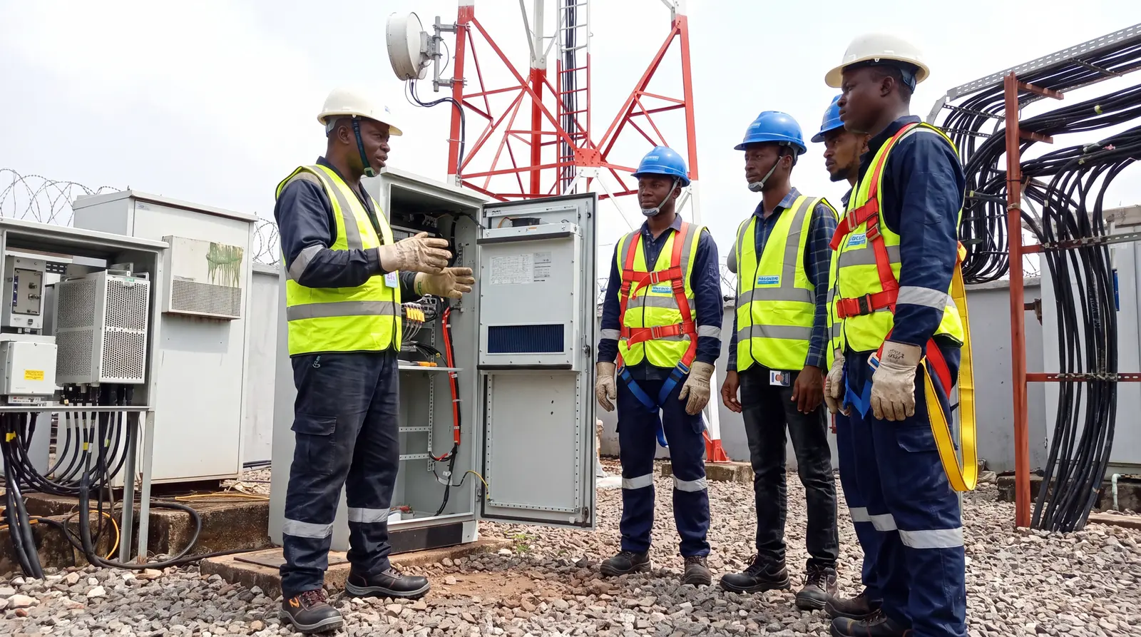 Nigeocom engineering team at telecommunications site